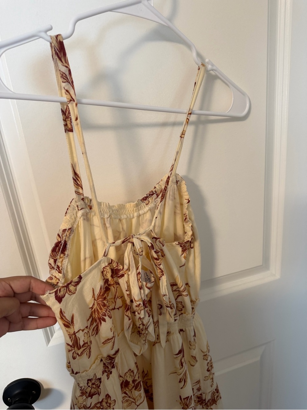 Melrose and Market Floral Cream midi Sundress in small with adjustable tie strap - Picture 5 of 6